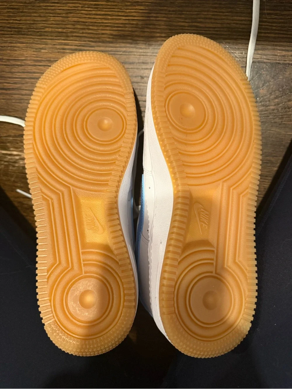 Nike youth low